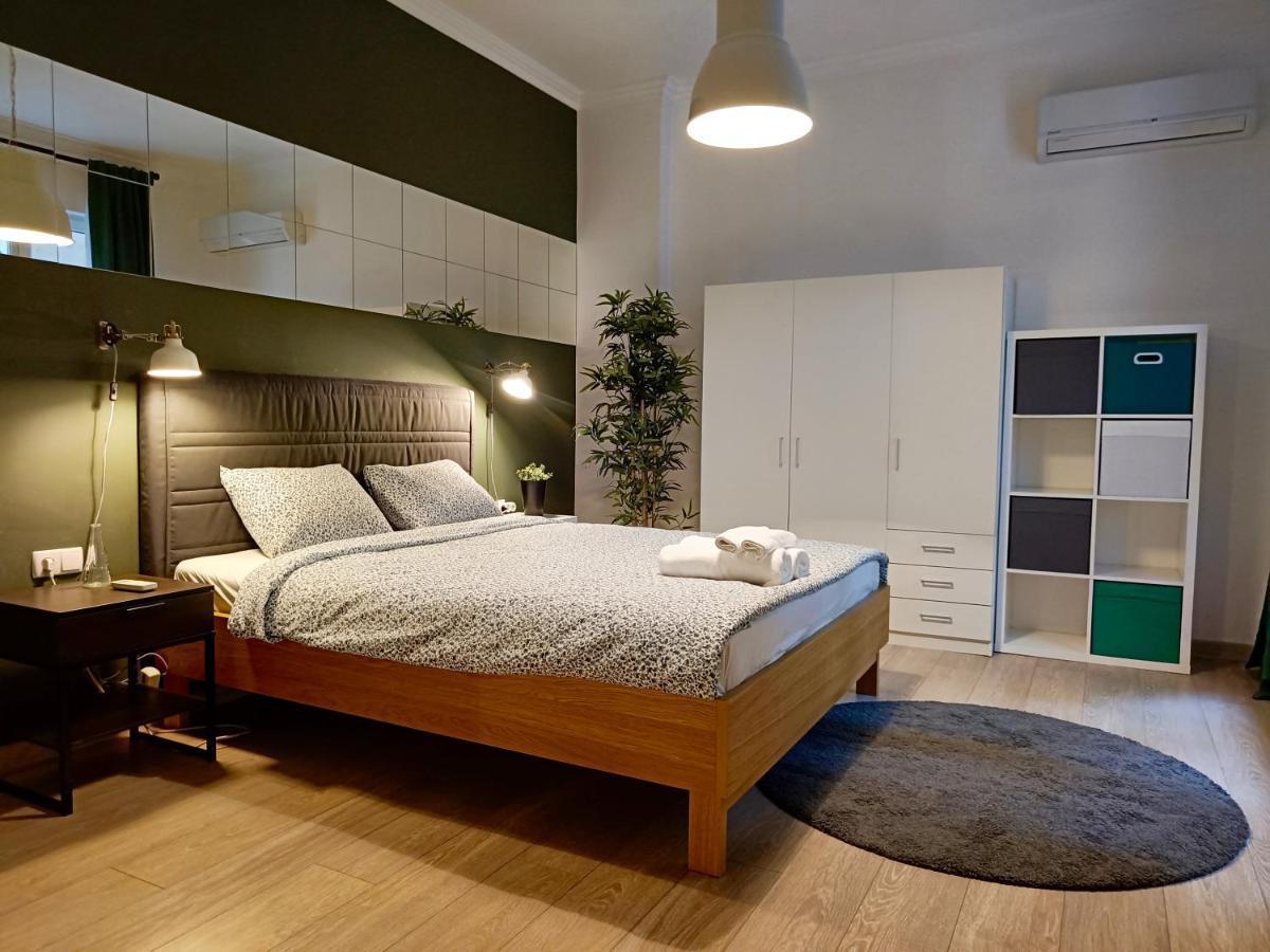 Newly Refurbished Apartment In The City Center София Экстерьер фото