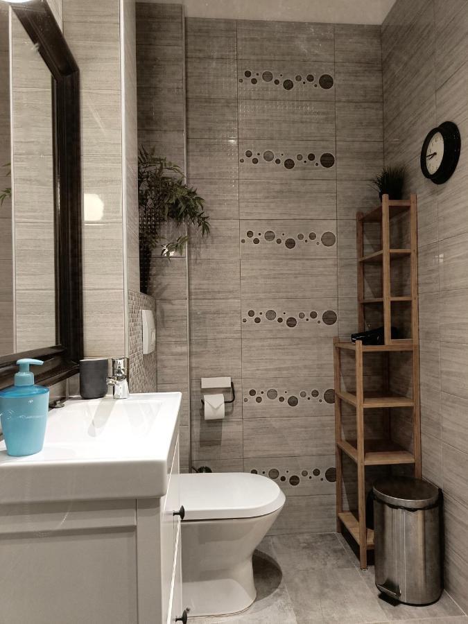 Newly Refurbished Apartment In The City Center София Экстерьер фото